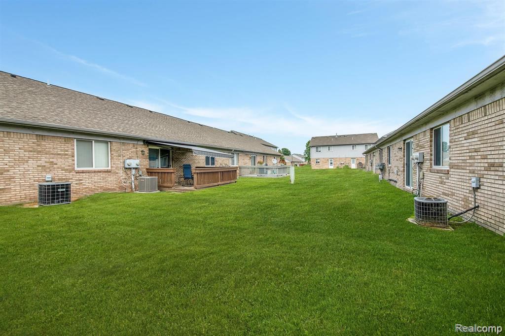 23468 STOFLET Lane, Trenton, MI 48183 — Photo 18