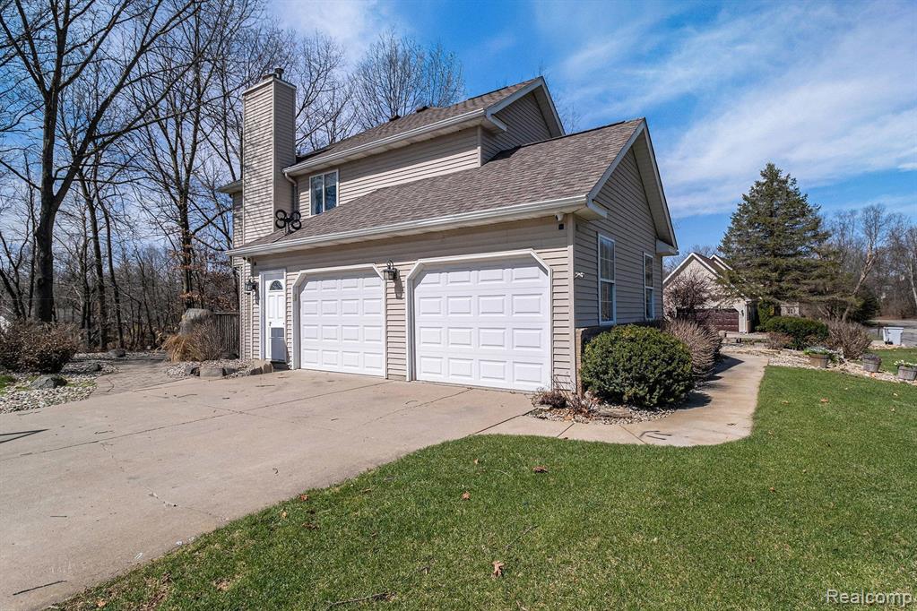 7926 FOREST CREEK, Whitmore Lake, MI 48189 — Photo 23