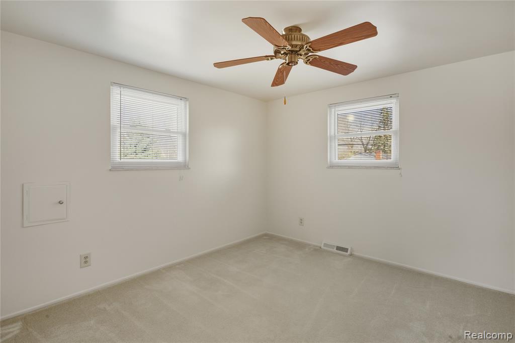 5134 N Jennings Road, Flint, MI 48504 — Photo 26
