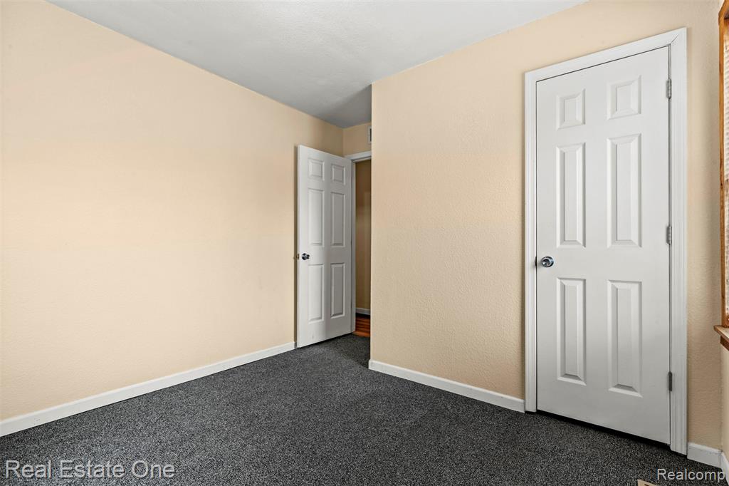 9140 Cloverlawn Street, Detroit, MI 48204 — Photo 14