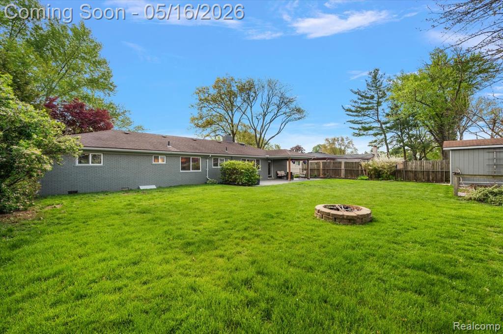 45503 Klingkammer Street, Utica, MI 48317 — Photo 32