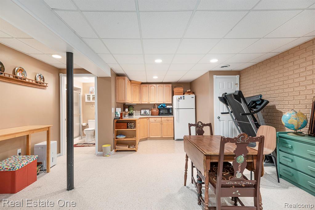 4097 Honeysuckle Drive, Sterling Heights, MI 48314 — Photo 15