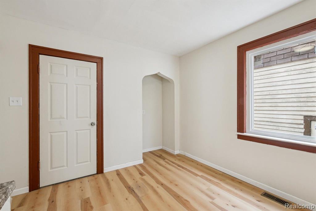 5014 BELMONT Street, Hamtramck, MI 48212 — Photo 22