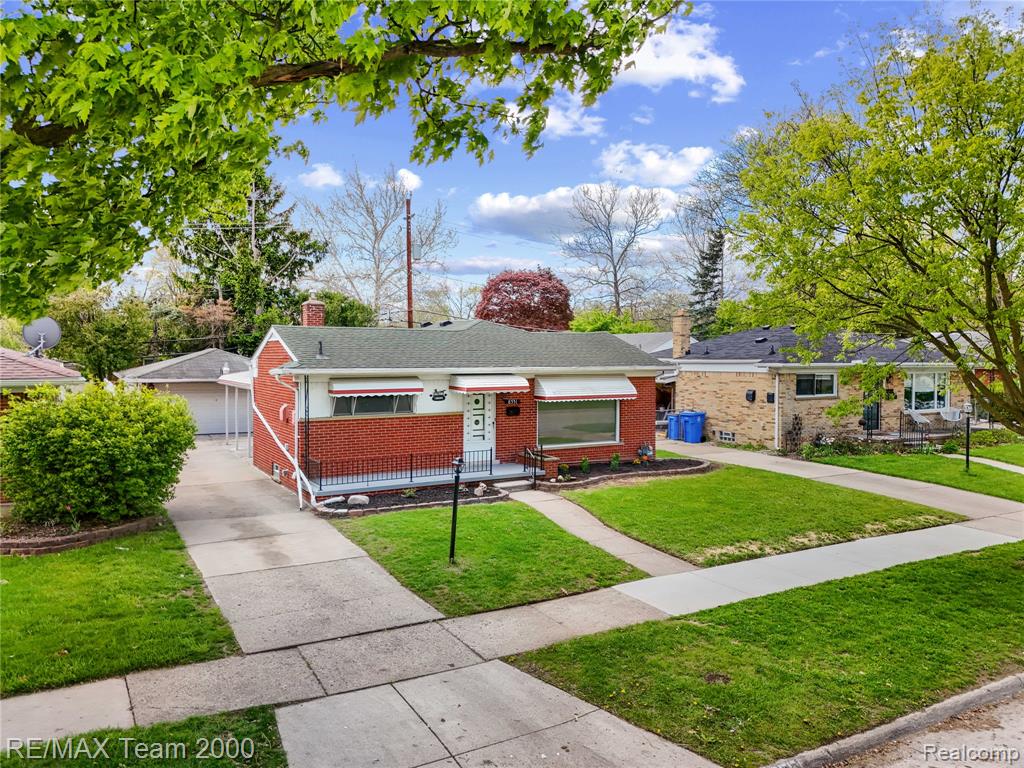 8551 Rockland Street, Dearborn Heights, MI 48127 — front exterior