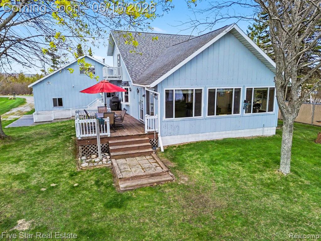6230 Cedar Drive, Hubbard Lake, MI 49747