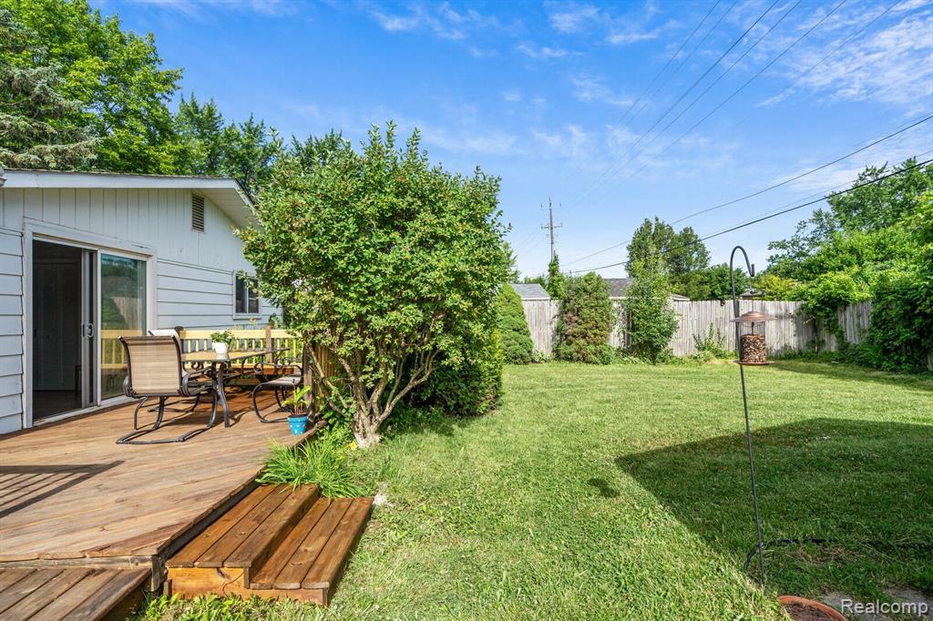 42204 MCBRIDE Avenue, Van Buren, MI 48111 — Photo 24