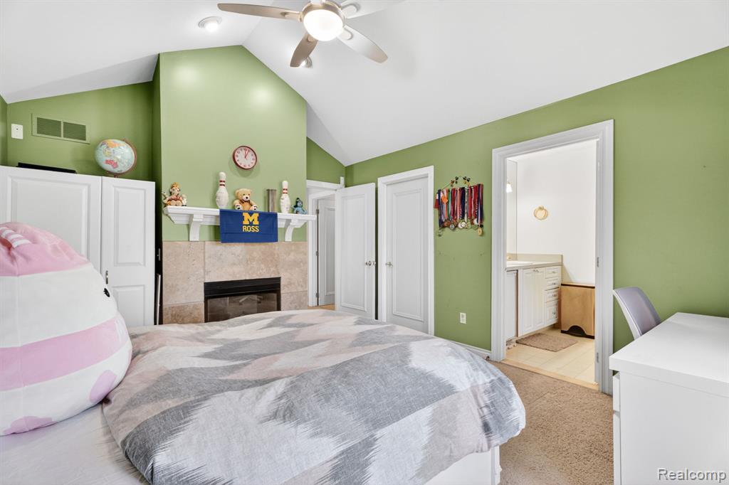 2562 Sequoia Court, Bloomfield, MI 48304 — Photo 29