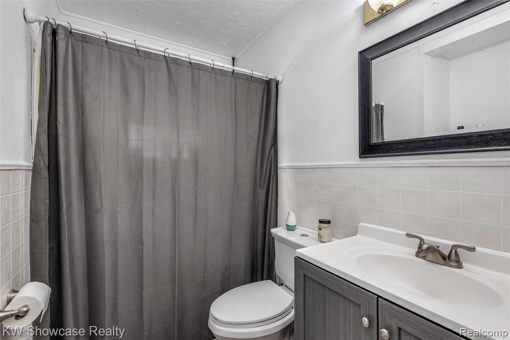 8055 Roosevelt Street, Taylor, MI 48180 — Photo 15