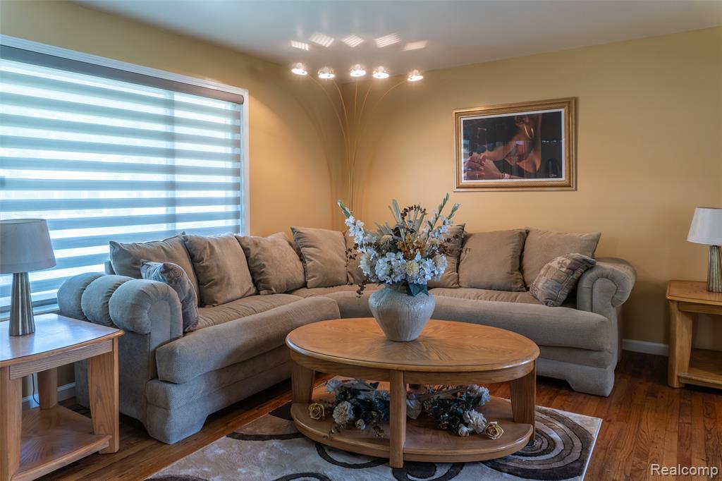 9568 Crosley, Redford, MI 48239 — Photo 8