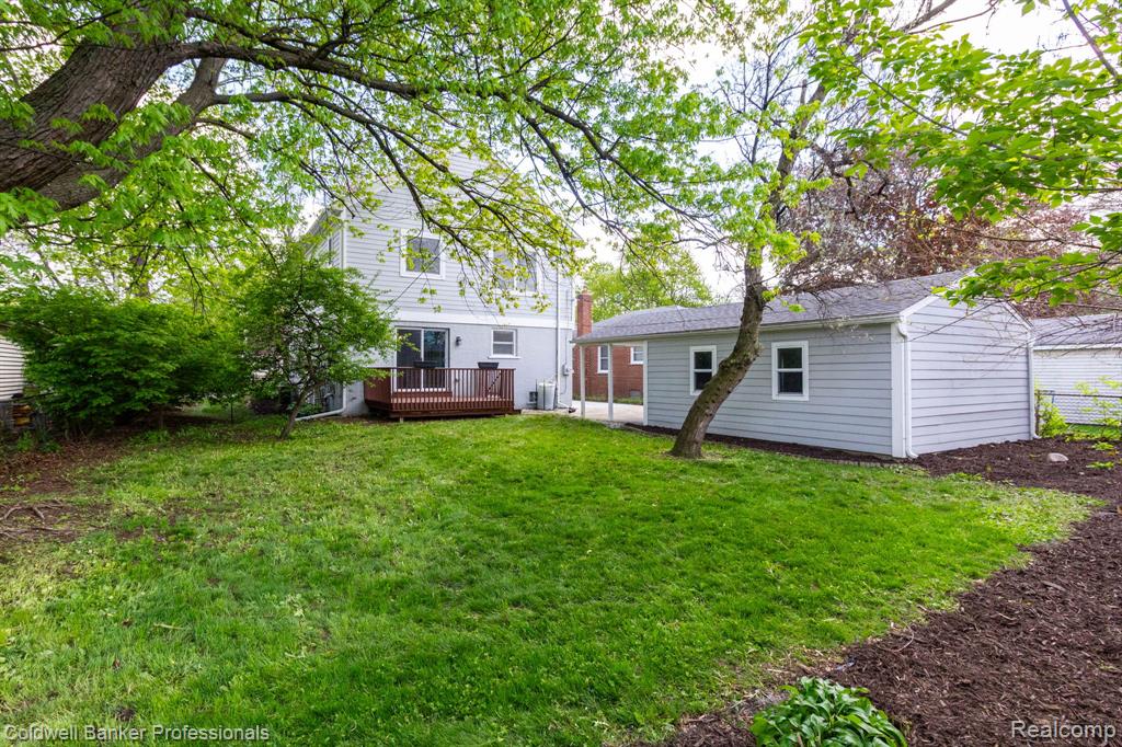 829 N Dorchester Avenue, Royal Oak, MI 48067 — Photo 49