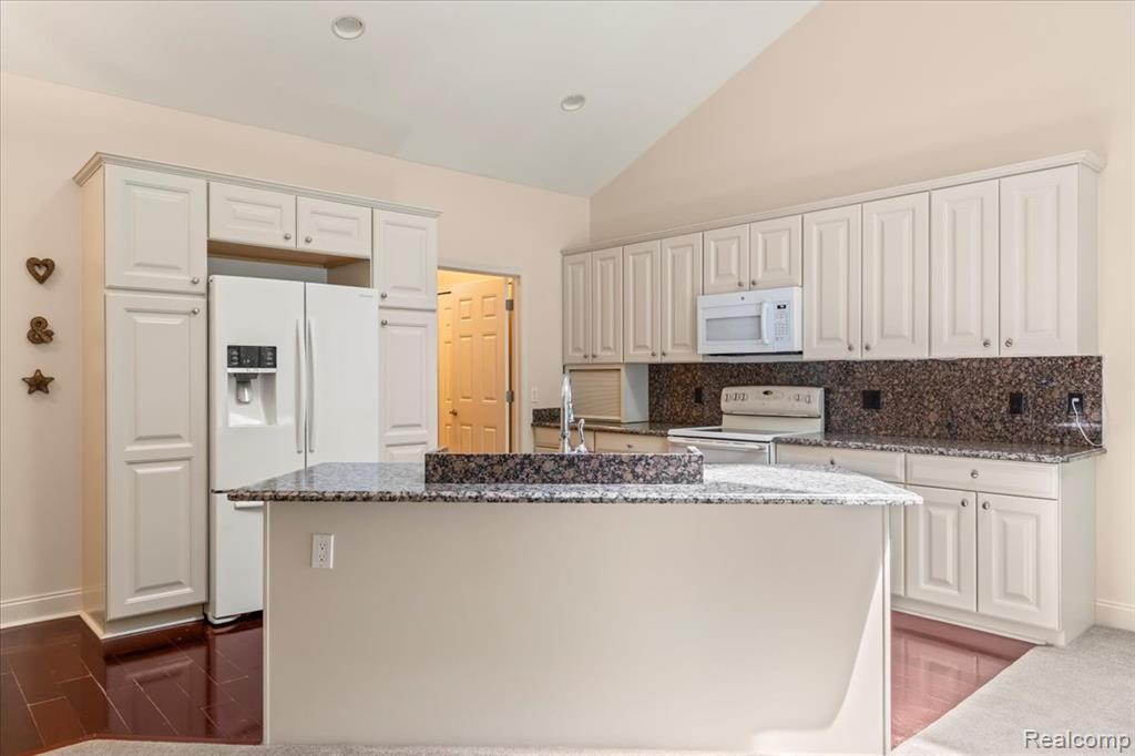 118 Fox Hollow Drive, Metamora, MI 48455 — Photo 12