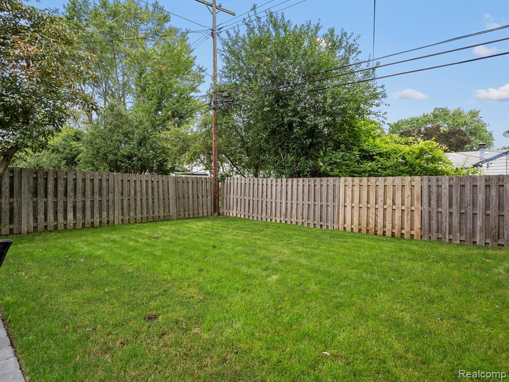 4420 SAMOSET Road, Royal Oak, MI 48073 — Photo 40