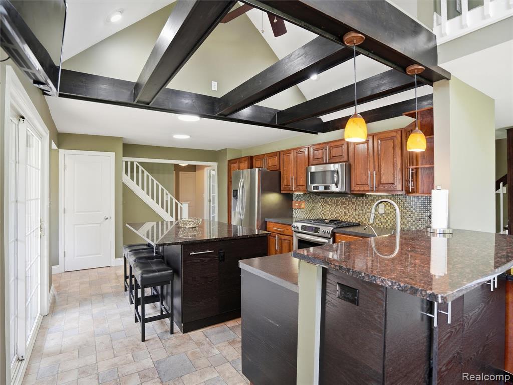 5556 Ormond Road, White Lake, MI 48383 — Photo 22