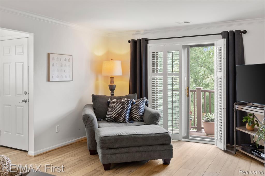 915 Country Club Drive, 32, Saint Clair Shores, MI 48082 — Photo 8