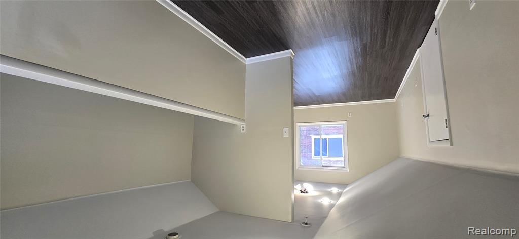 8669 Grayfield Street, Dearborn Heights, MI 48127 — Photo 12