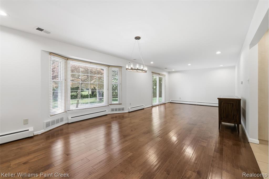 4016 Iverness Lane, West Bloomfield, MI 48323 — Photo 8