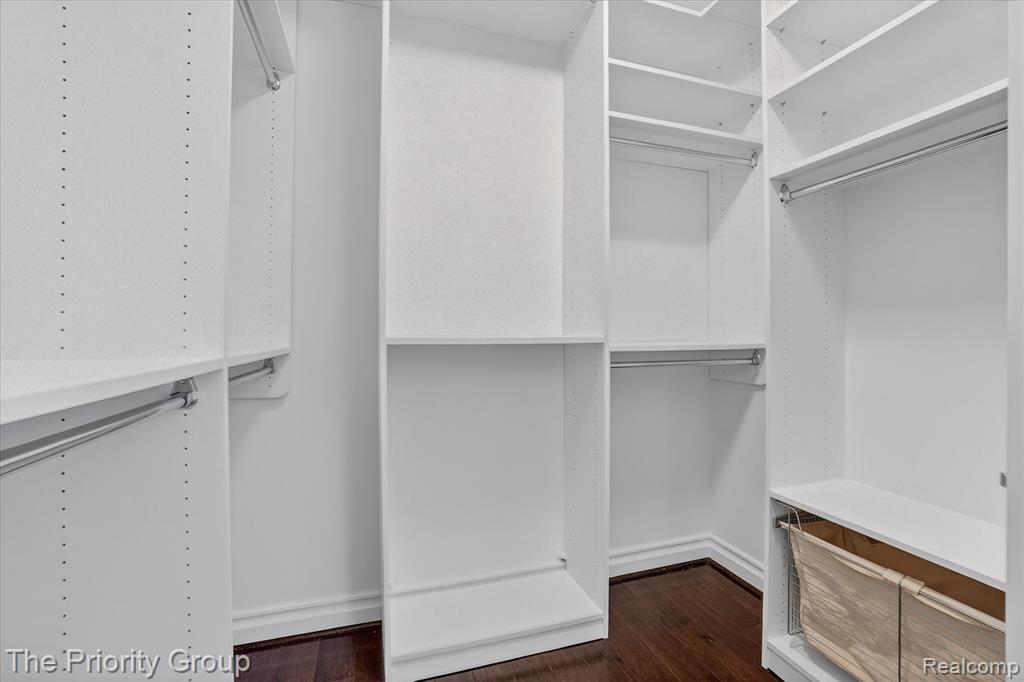 11467 Bay Shore Drive, Fenton, MI, 48430