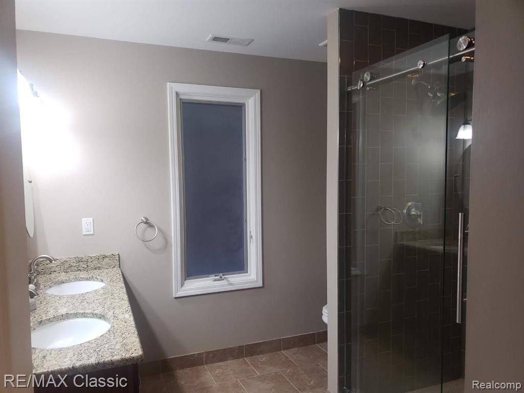 617 E 3RD Street, Royal Oak, MI 48067 — Photo 19