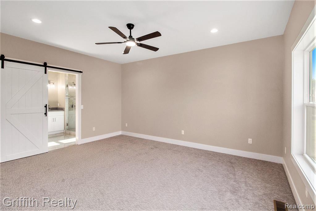 2763 Clivedon Road, Howell, MI 48843 — Photo 11
