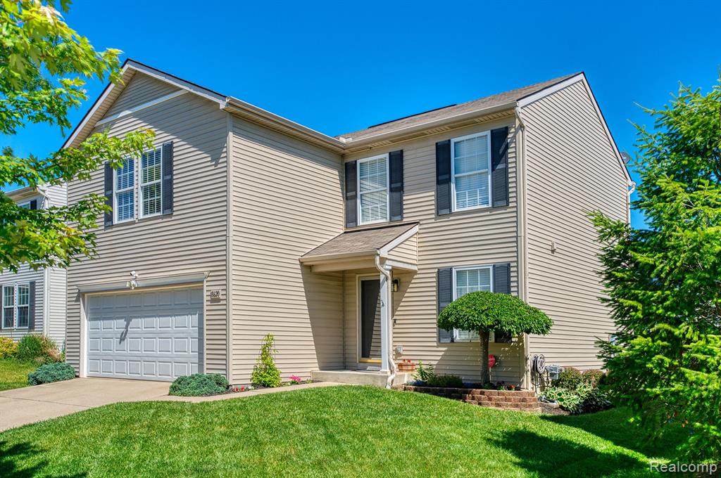 8620 RIFLE RIVER Drive, Fowlerville, MI 48836 — Photo 2