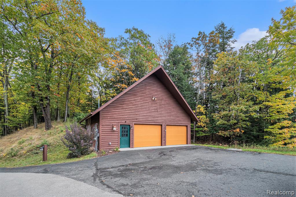 5959 La Canada, Harbor Springs, MI 49740 — Photo 32