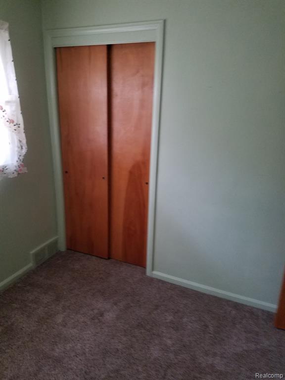 12835 W Parkway Street, Detroit, MI 48223 — Photo 11