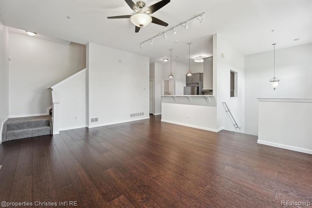 39771 ROCKCREST Circle, Northville, MI — Photo 11