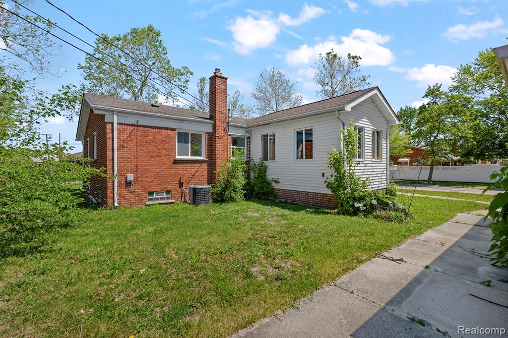 14459 Balsam Street, Southgate, MI 48195 — Photo 21