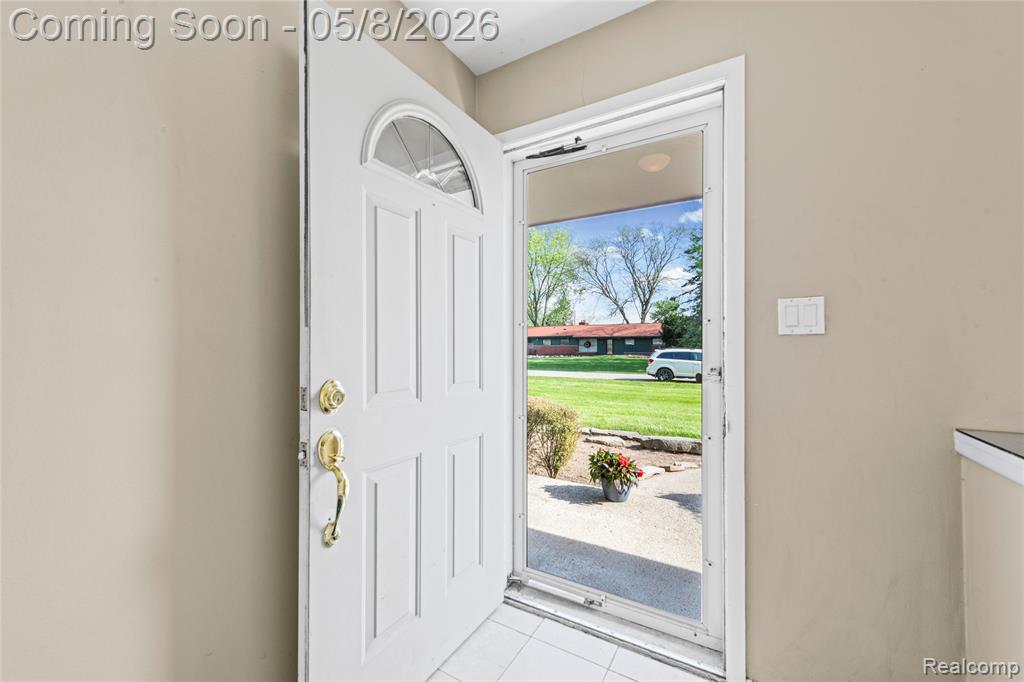 7396 Cornwall Court, West Bloomfield, MI — Photo 5