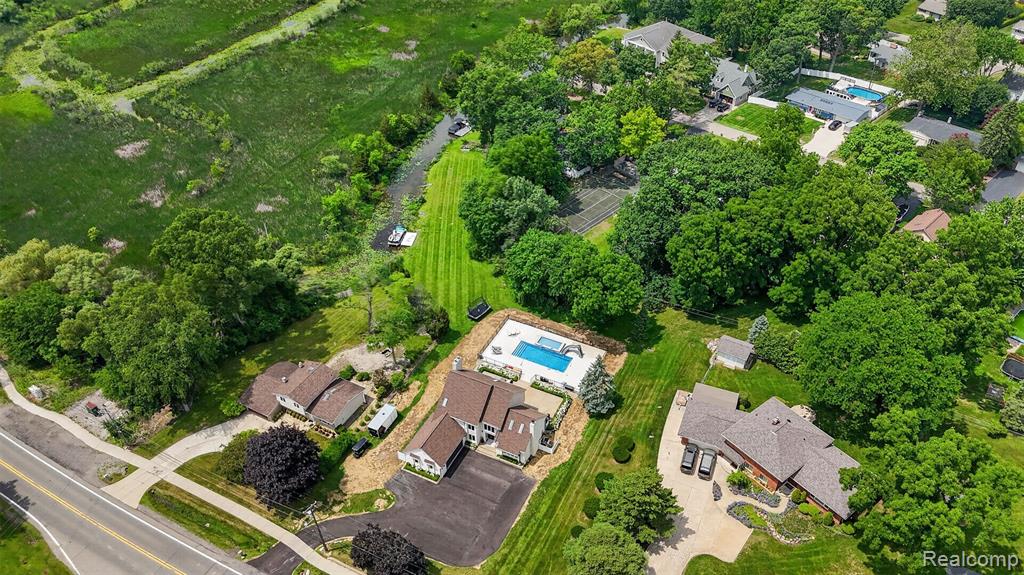 5136 Commerce Road, West Bloomfield, MI 48324 — Photo 70