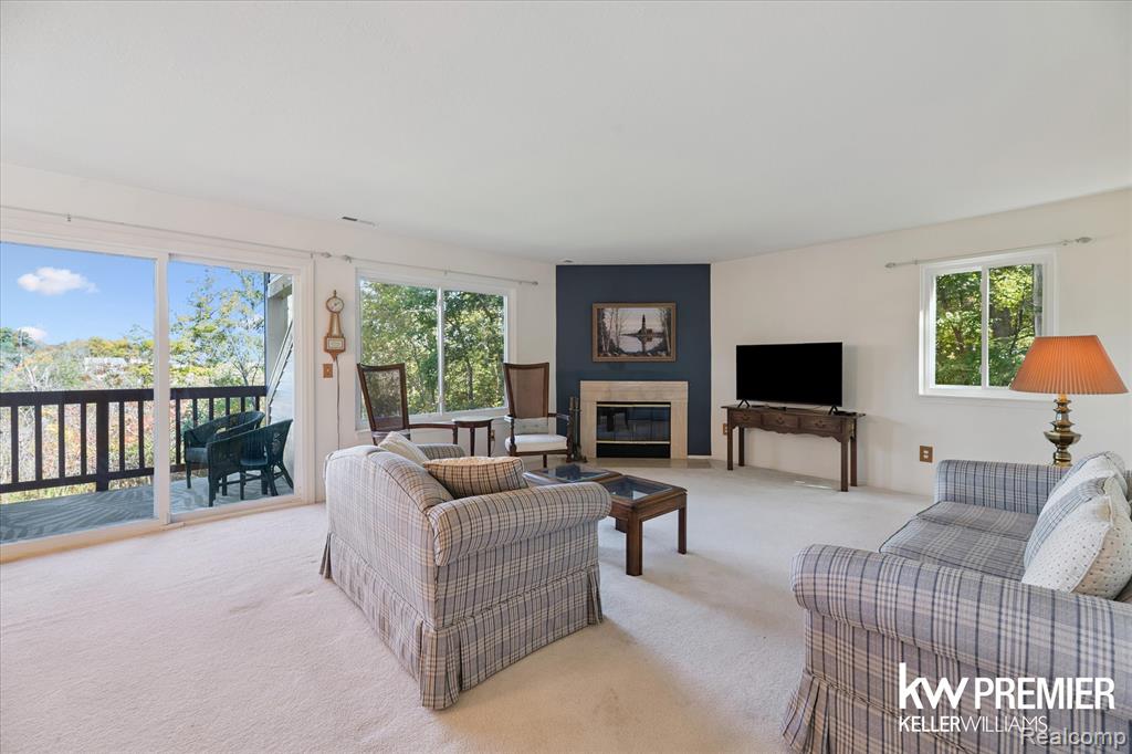 4862 Ashley Lane, Waterford, MI 48329 — Photo 4