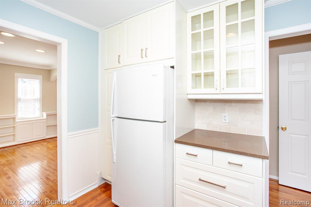 26614 Humber Street, Huntington Woods, MI — Photo 18