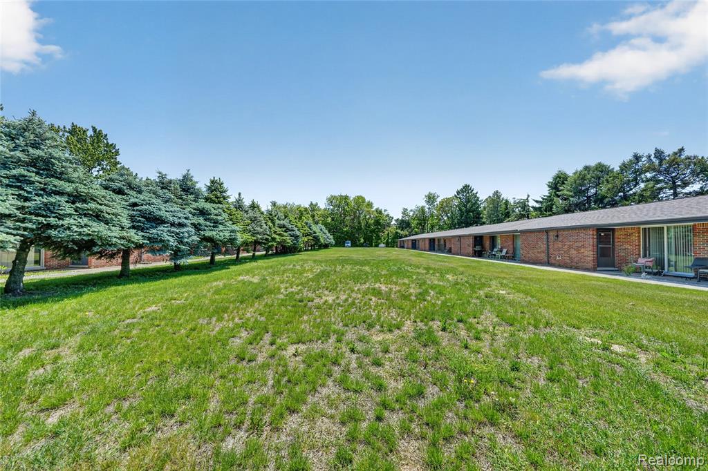 48770 Shelby Road, Shelby Twp, MI 48317 — Photo 17