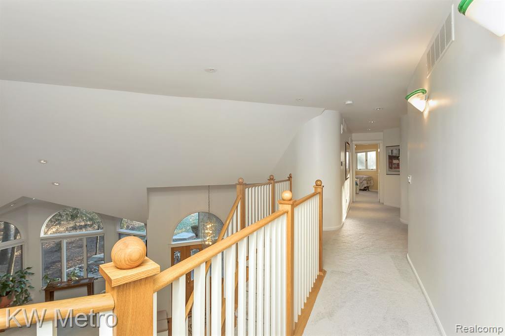 685 TRINWAY Drive, Troy, MI 48085 — Photo 24