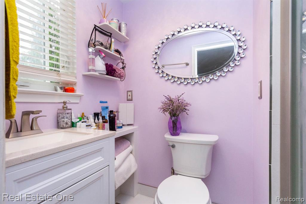 6011 Walker Drive, Troy, MI 48085 — Photo 26