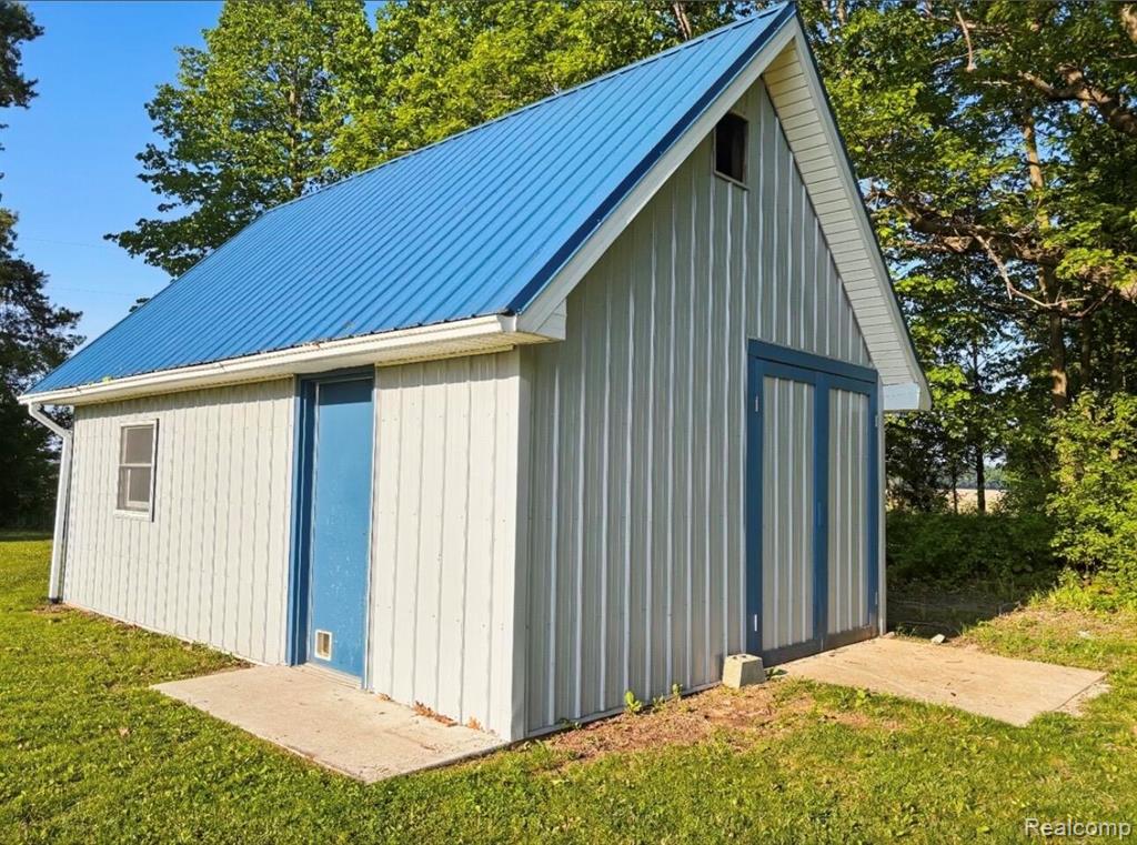 3835 N Graham Road, Freeland, MI 48623 — Photo 27