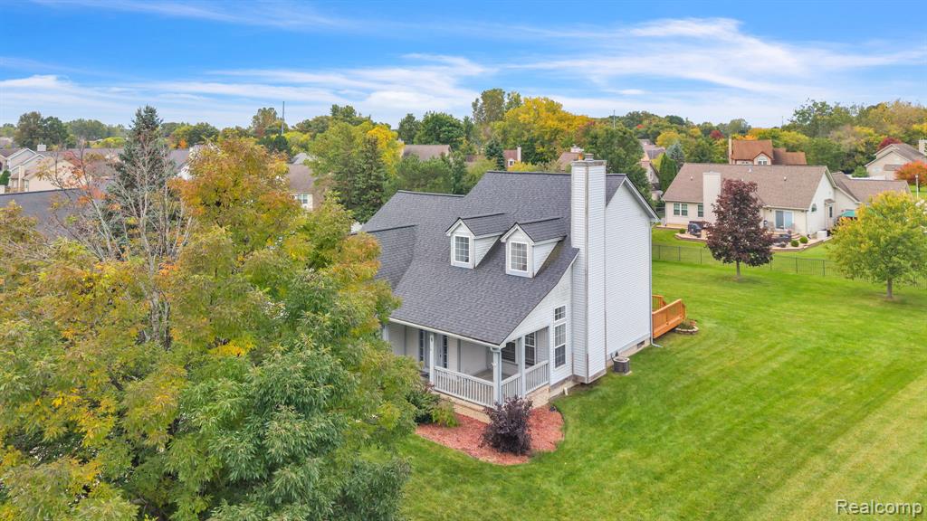 4168 Maplewood Meadows Avenue, Grand Blanc, MI 48439