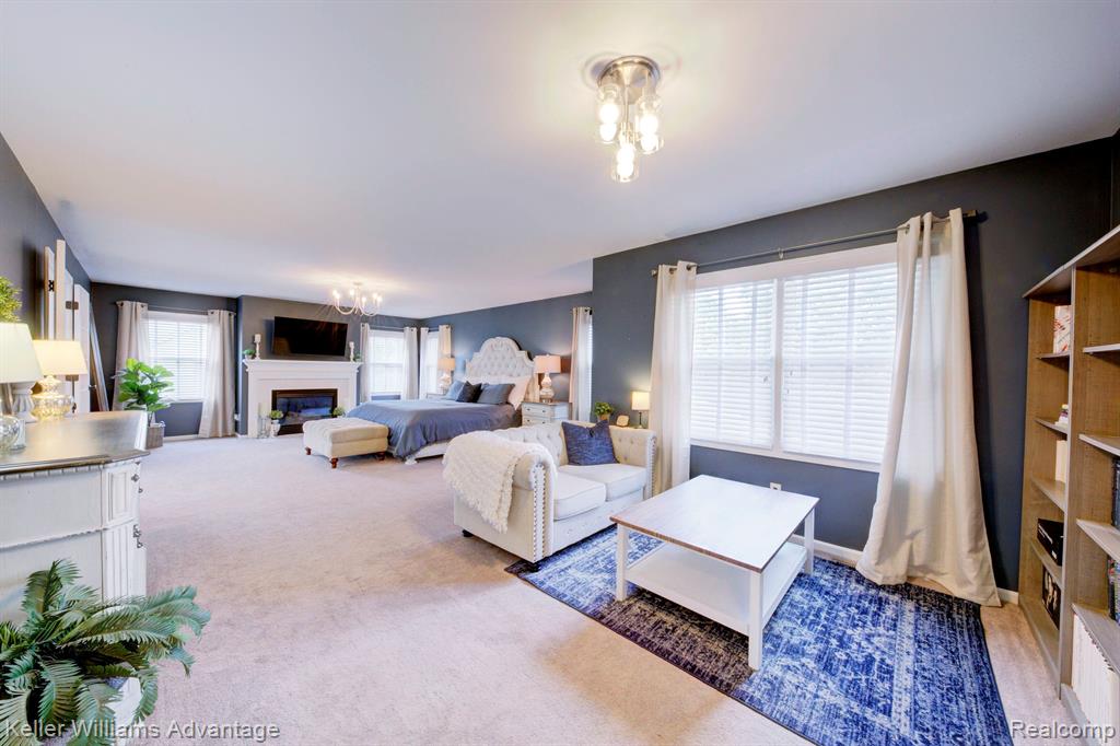 47694 EDINBURGH Drive, Plymouth, MI 48170 — Photo 47