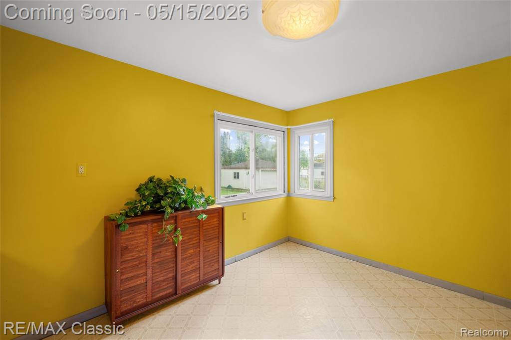 28731 Kathryn Street, Garden City, MI — Photo 9