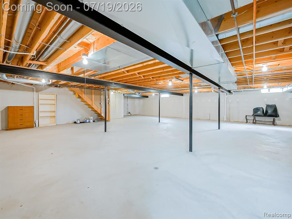 43461 Pointe Drive, Clinton Twp, MI 48038 — Photo 46