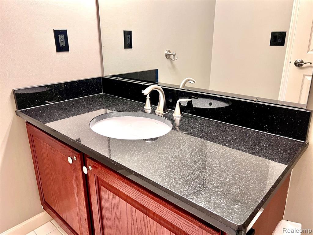 683 RIVER PARK VILLAGE Boulevard, Northville, MI 48167 — Photo 22