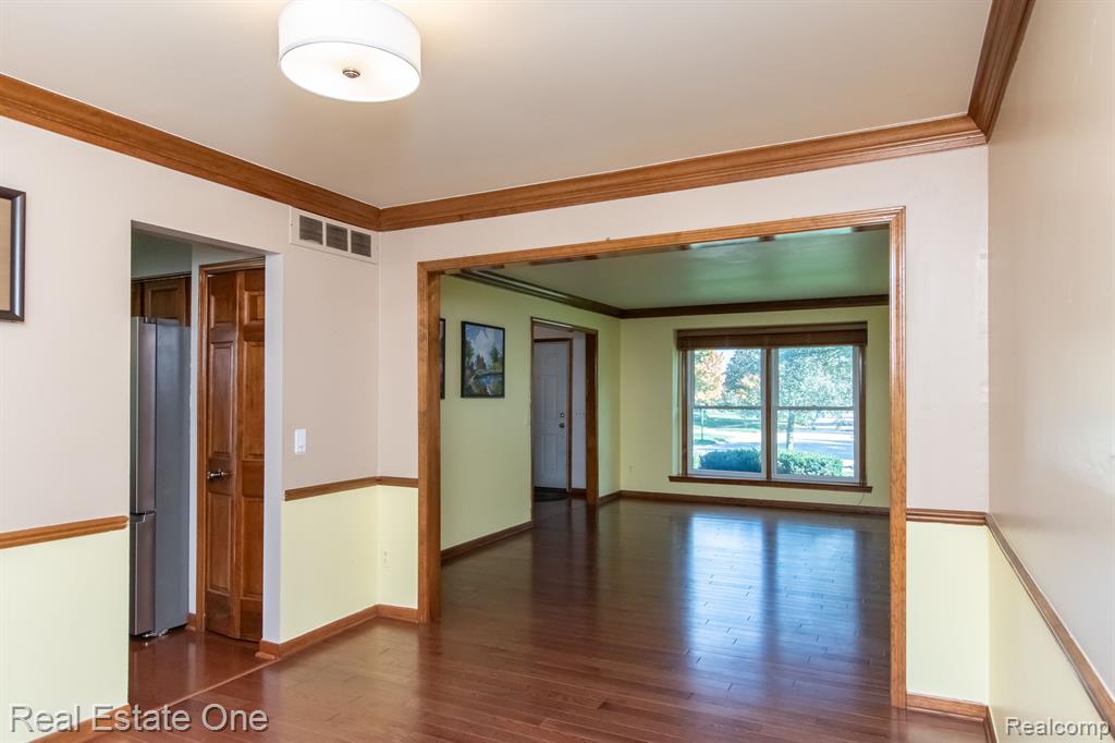 5201 CROWFOOT Drive, Troy, MI 48085 — Photo 14