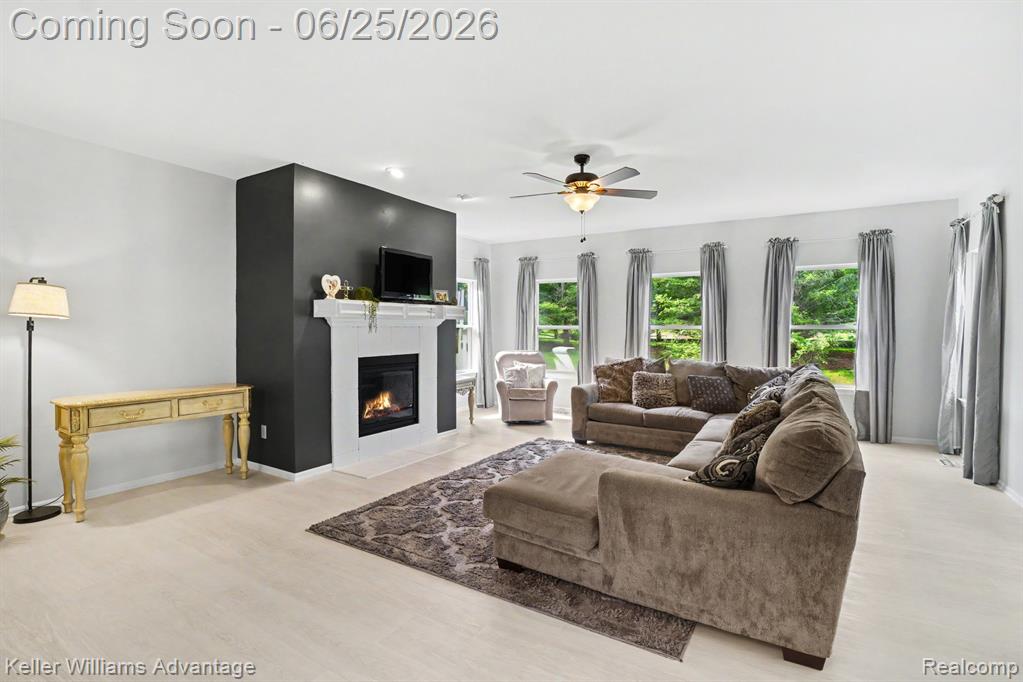 54525 Brentwood Drive, South Lyon, MI 48178 — Photo 5