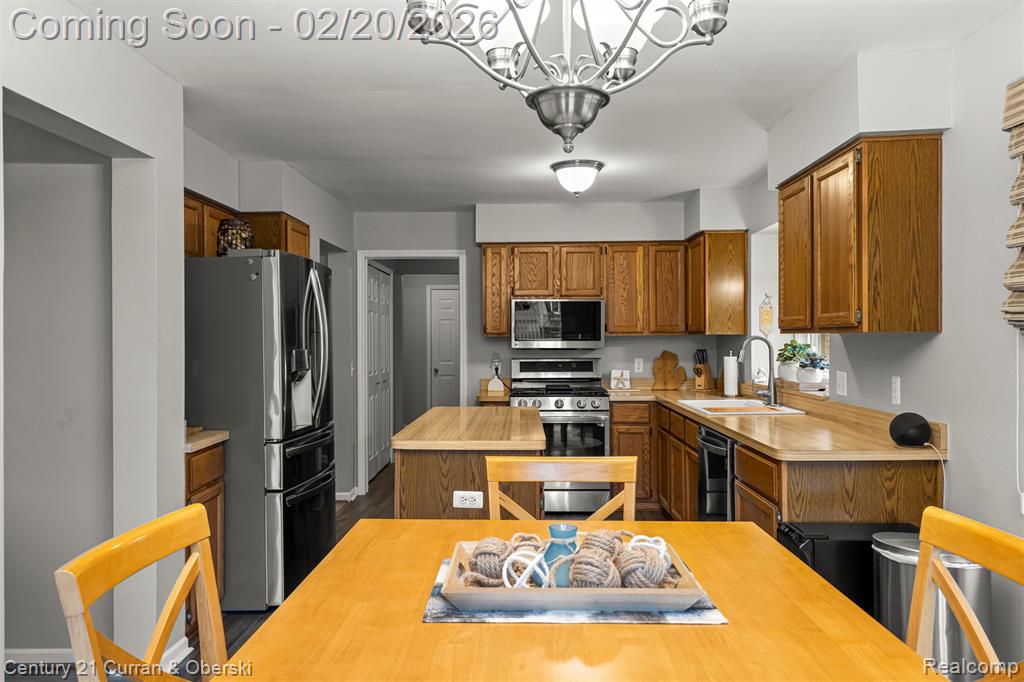 26802 Inverness Street, Woodhaven, MI 48183 — Photo 16