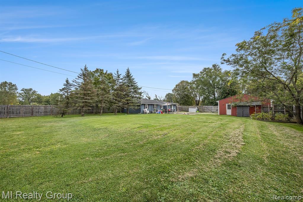 7520 Starville Road, Cottrellville, MI — Photo 27