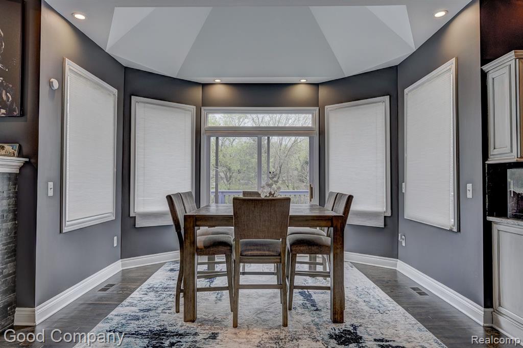 55195 WHITNEY Drive, Shelby Twp, MI 48315 — Photo 16