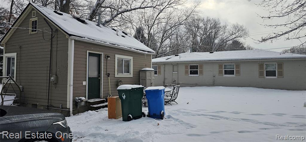 8845 Orrick Street, Commerce Twp, MI 48382 — Photo 14