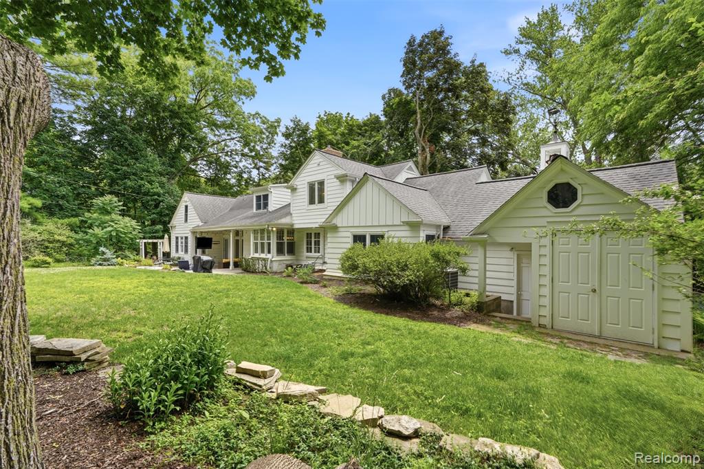 27310 Crestwood Drive, Franklin, MI 48025 — Photo 52