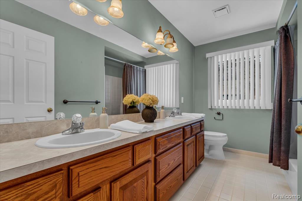 43855 Pinot Noir Drive, Sterling Heights, MI 48314 — Photo 26