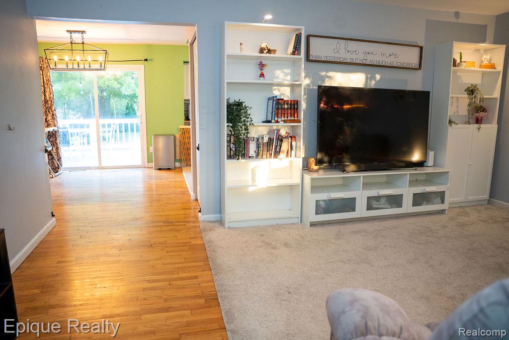4505 Old Carriage Road, Flint, MI 48507 — Photo 14